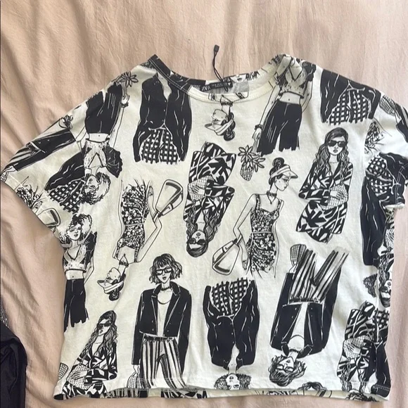 Zara Black and White Graphic T-Shirt - Picture 2 of 8